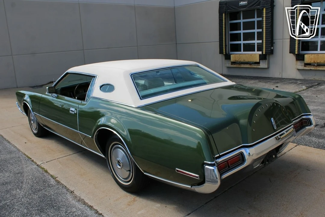 1972 Lincoln Continental Mark IV - Image 10 of 12