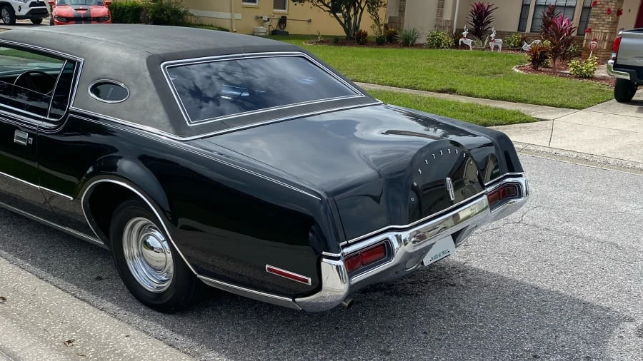 1972 Lincoln Continental Mark IV - Image 8 of 11