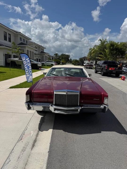 1972 Lincoln Continental Mark IV - Image 2 of 13