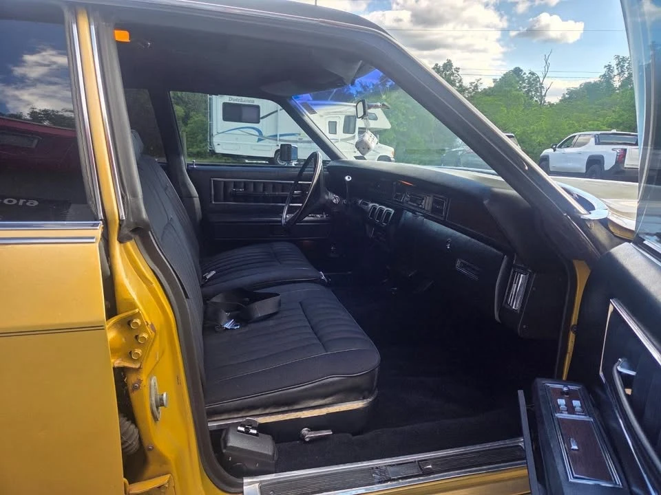 1972 Lincoln Continental 5th Gen - Image 9 of 15