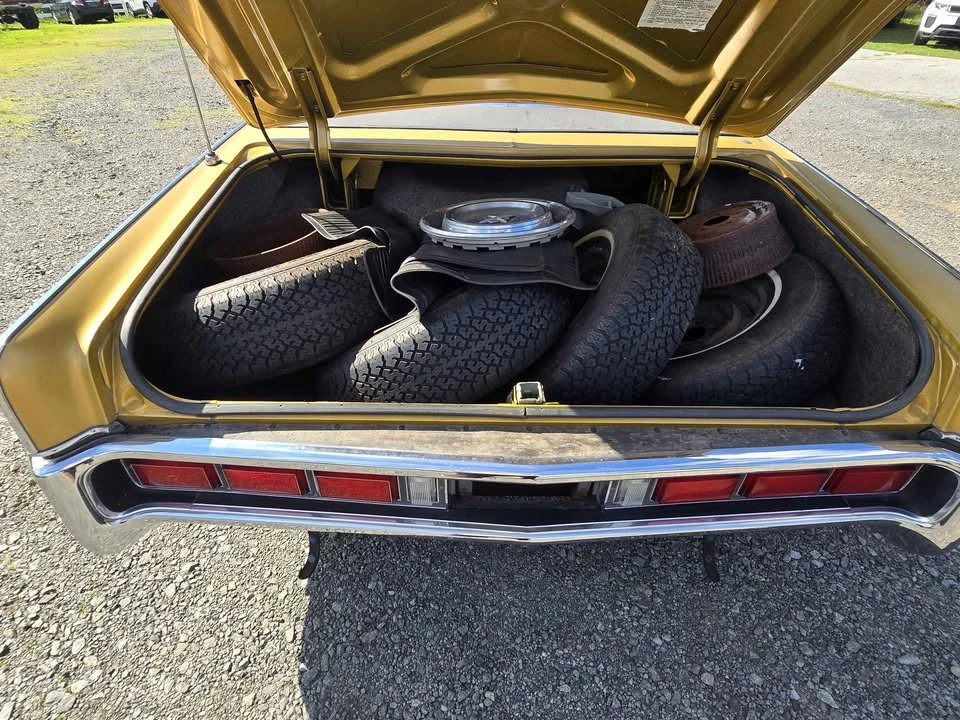 1972 Lincoln Continental 5th Gen - Image 11 of 19