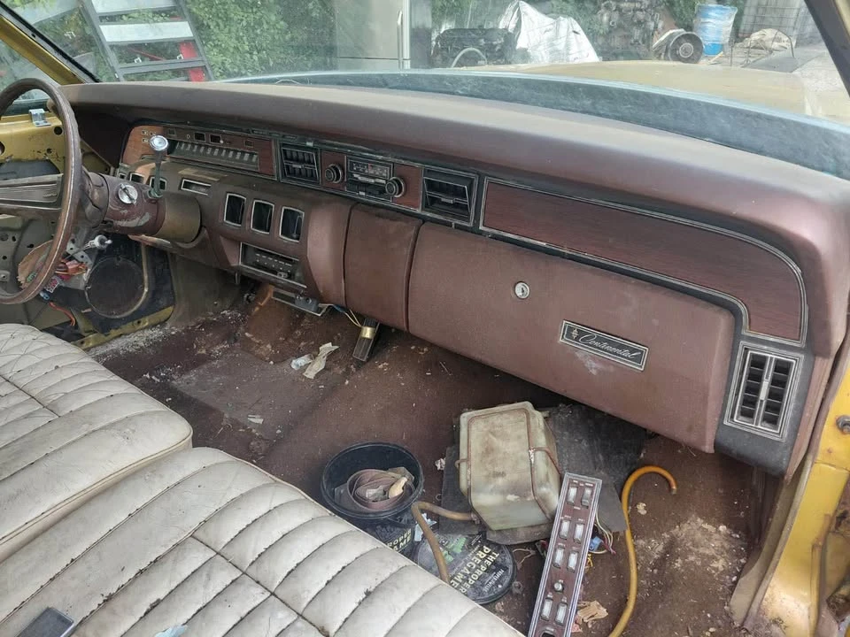 1972 Lincoln Continental 5th Gen - Image 15 of 19
