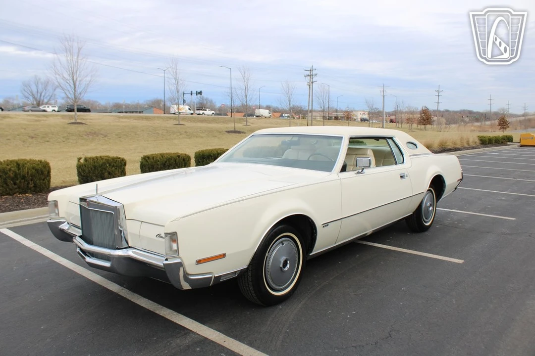 1972 Lincoln Continental Mark IV - Image 3 of 12