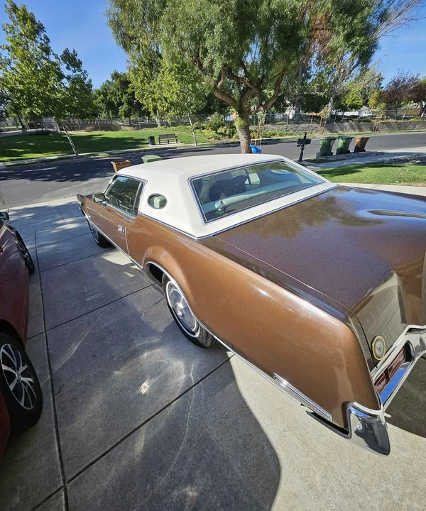 1972 Lincoln Continental Mark IV - Image 18 of 20