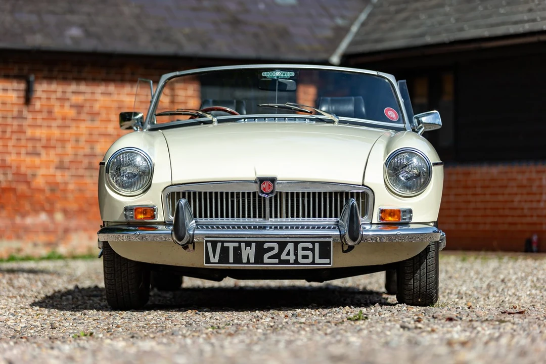 1972 MG MGB Roadster - Image 2 of 30