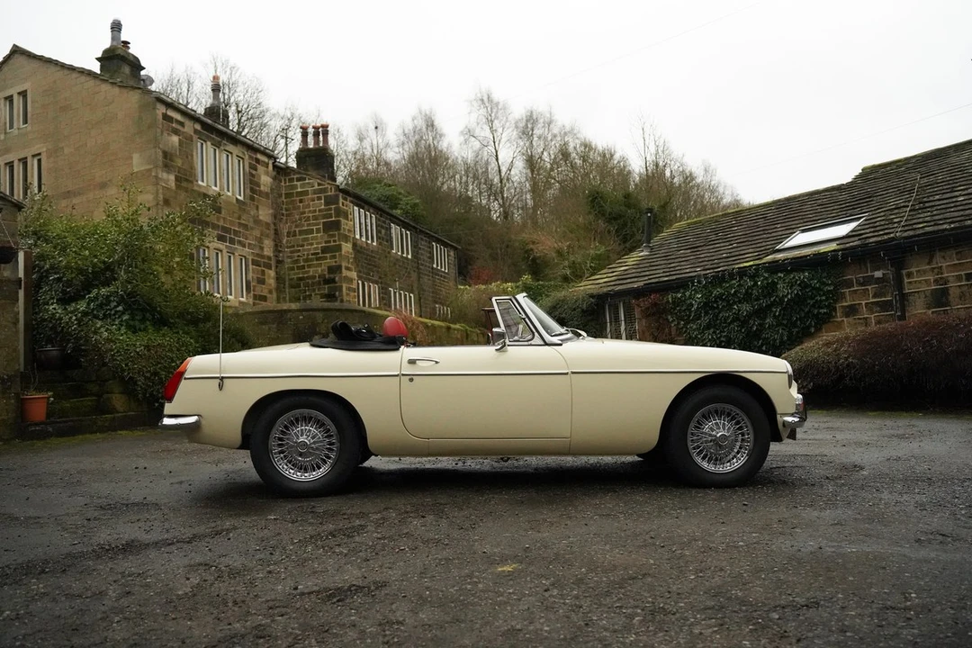 1973 MG MGB Roadster - Image 14 of 30