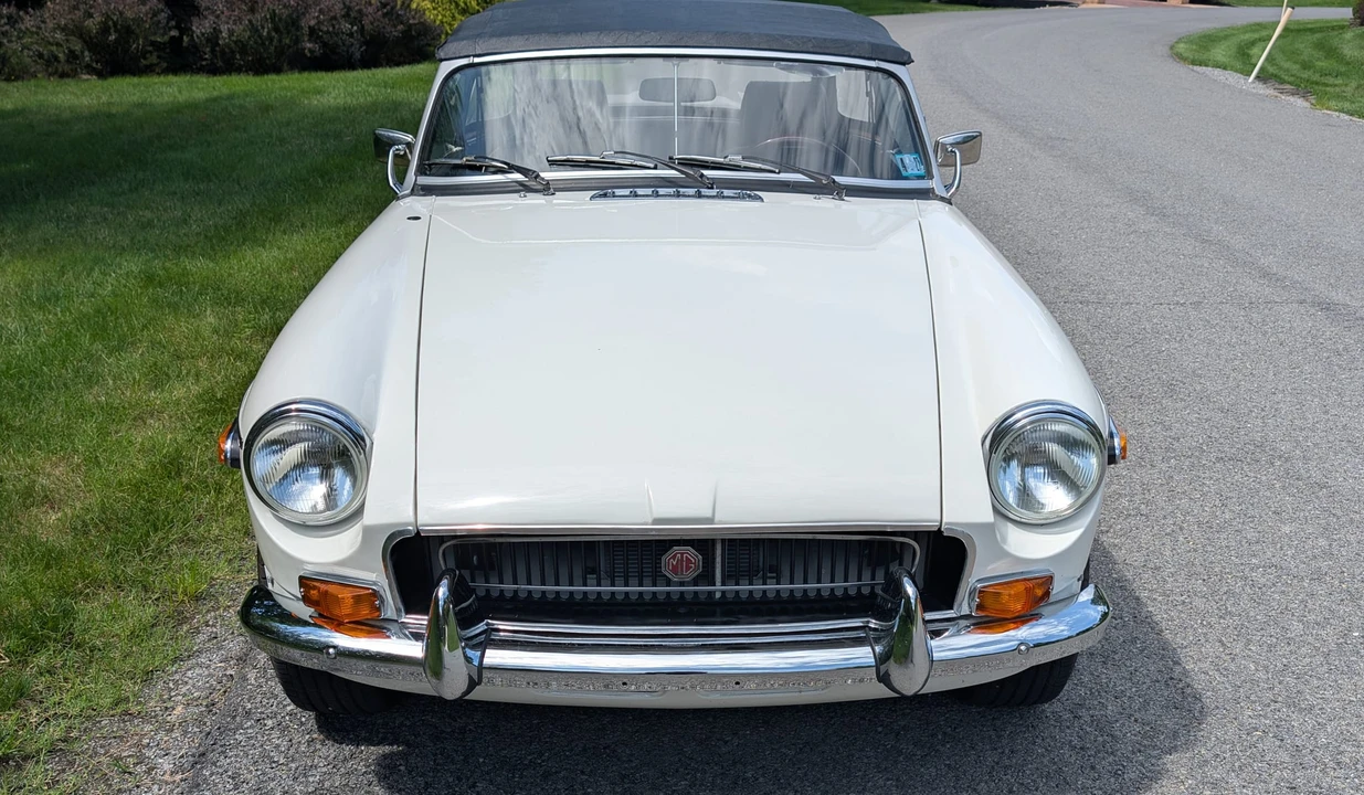 1972 MG MGB Roadster - Image 2 of 31