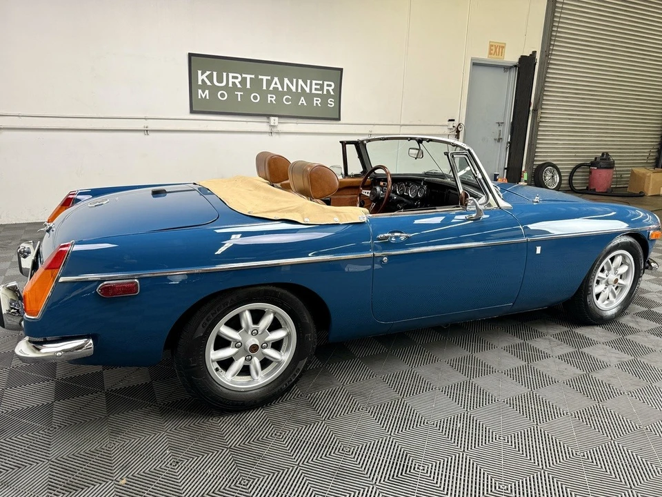 1972 MG - Image 2 of 21