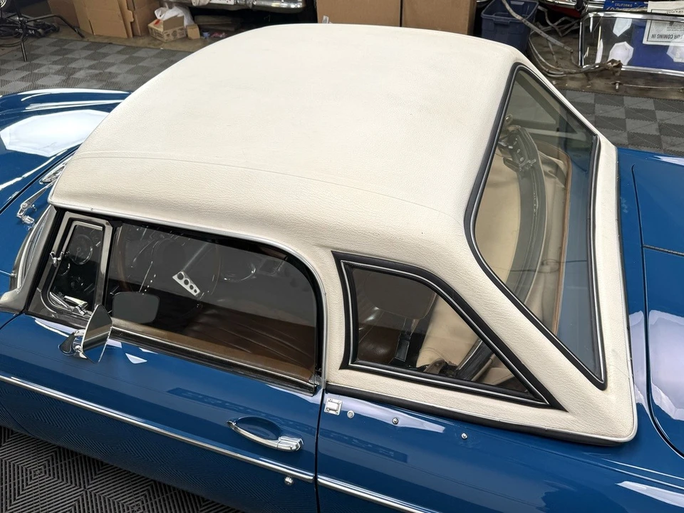 1972 MG - Image 19 of 21