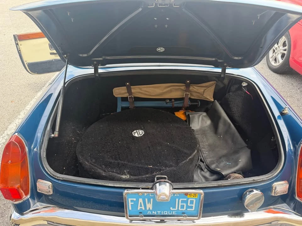 1972 MG MGB Roadster - Image 11 of 11