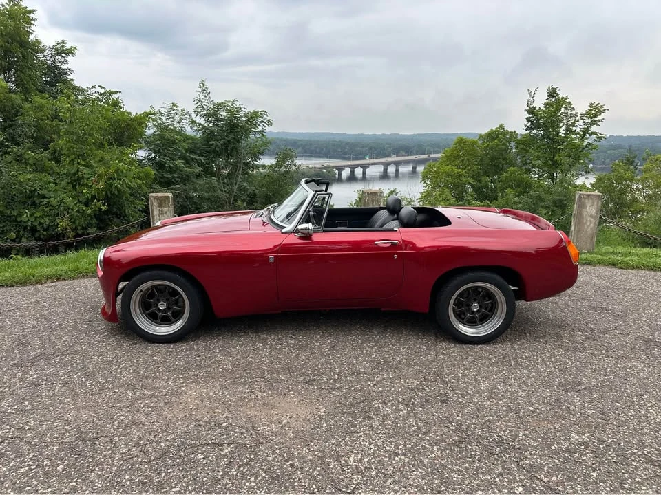 1972 MG MGB Roadster - Image 2 of 10