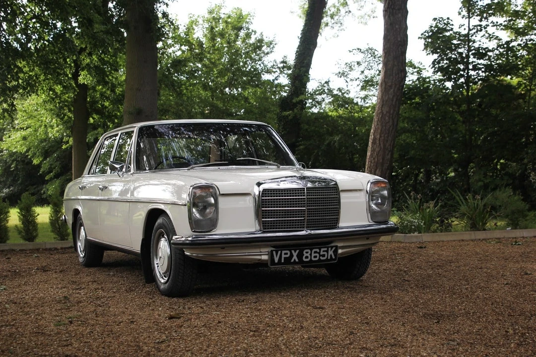 1972 Mercedes-Benz W114 & W115 - Image 13 of 30
