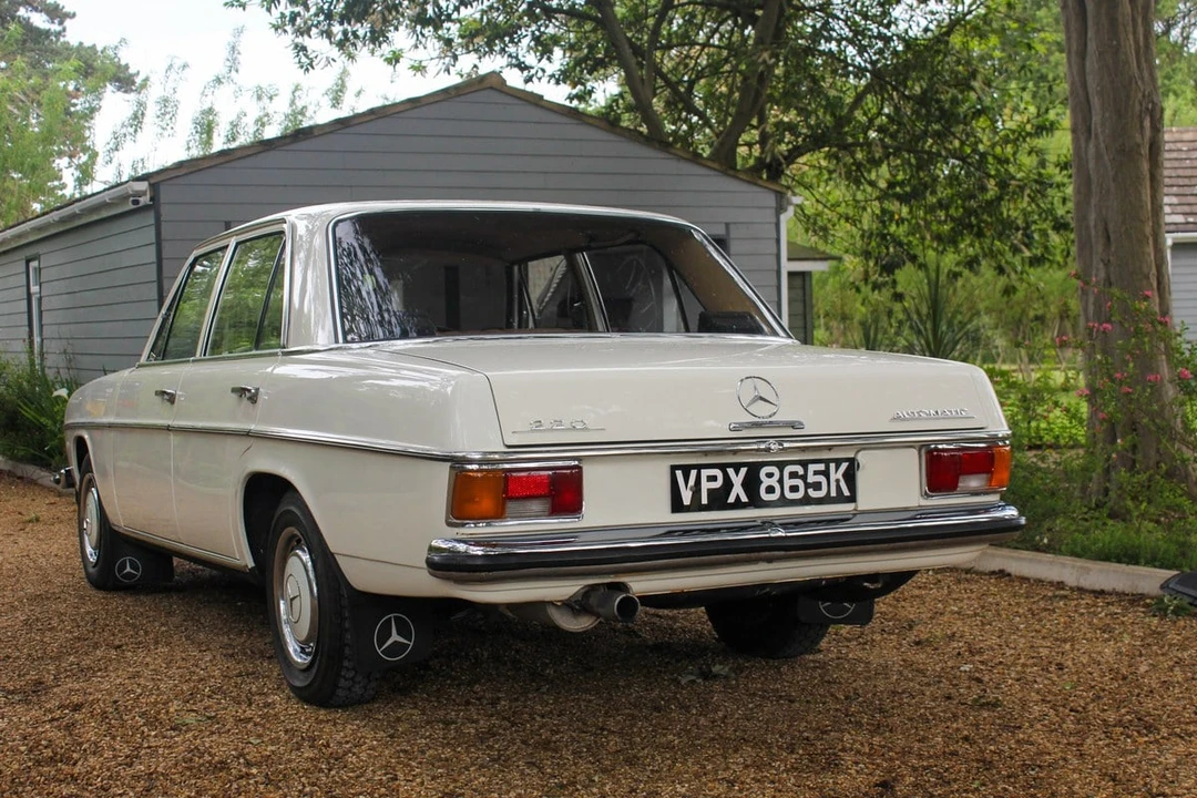 1972 Mercedes-Benz W114 & W115 - Image 25 of 30