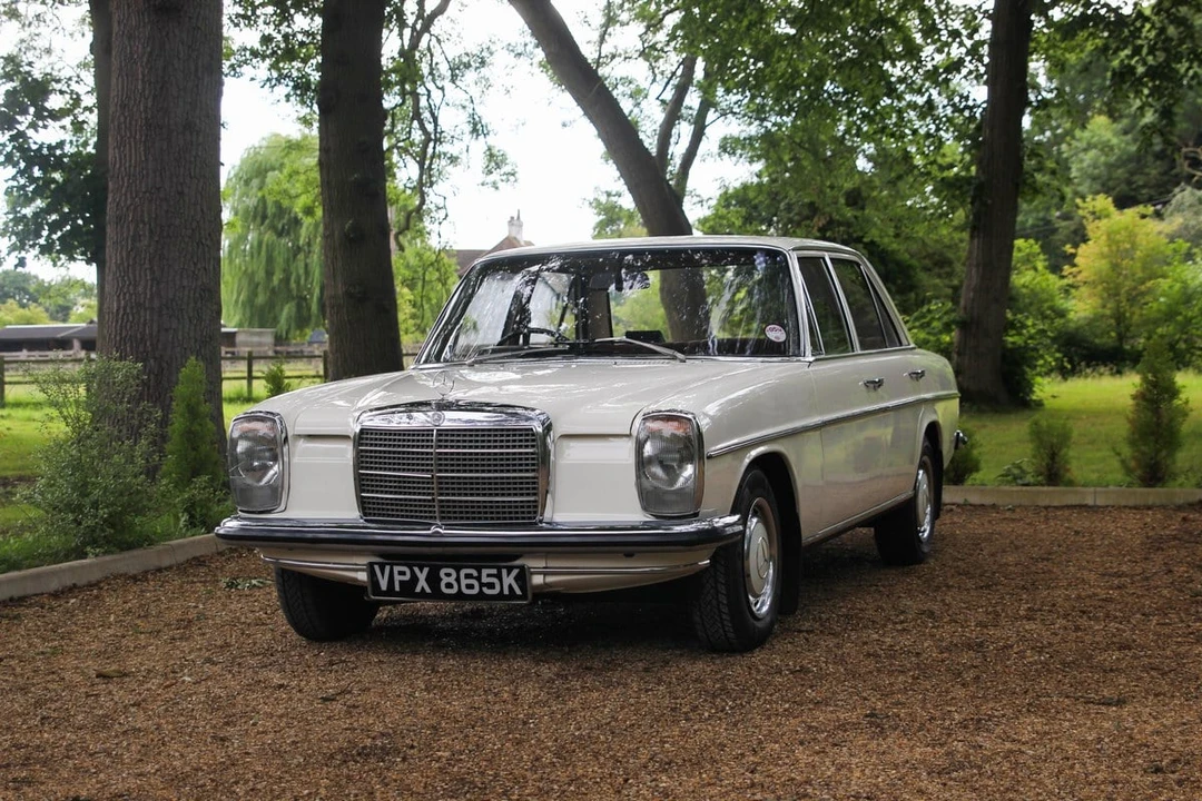1972 Mercedes-Benz W114 & W115 - Image 2 of 30