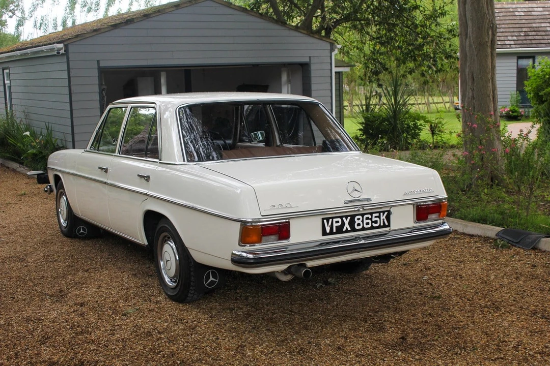 1972 Mercedes-Benz W114 & W115 - Image 23 of 30