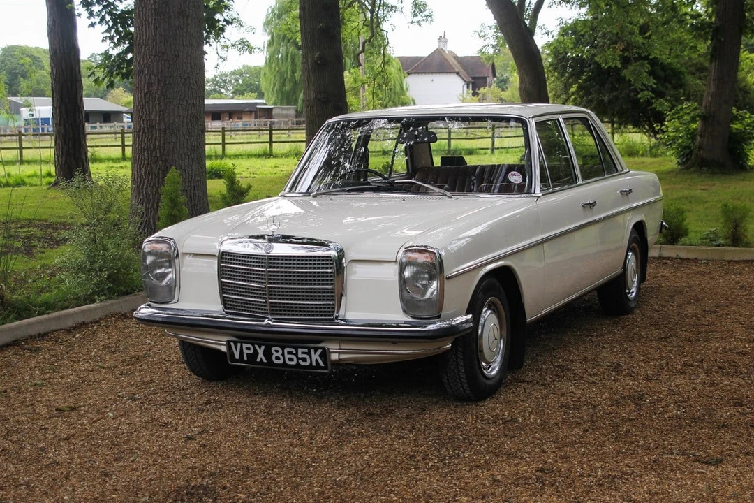 1972 Mercedes-Benz W114 & W115 - Image 12 of 30