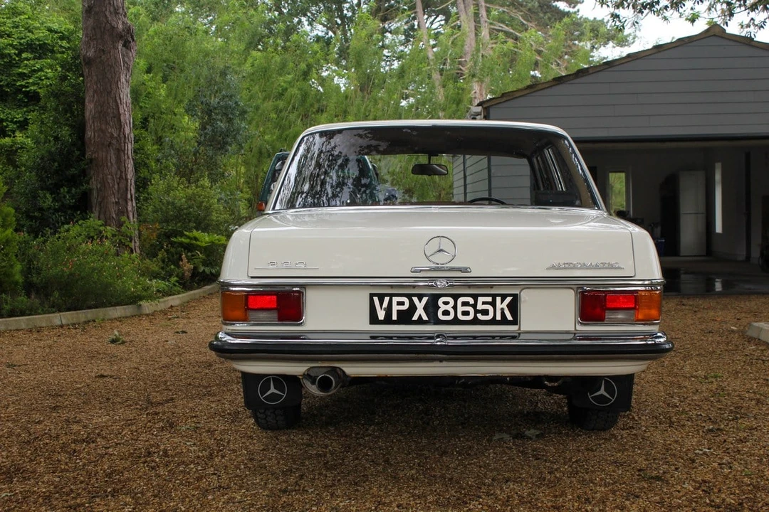 1972 Mercedes-Benz W114 & W115 - Image 28 of 30