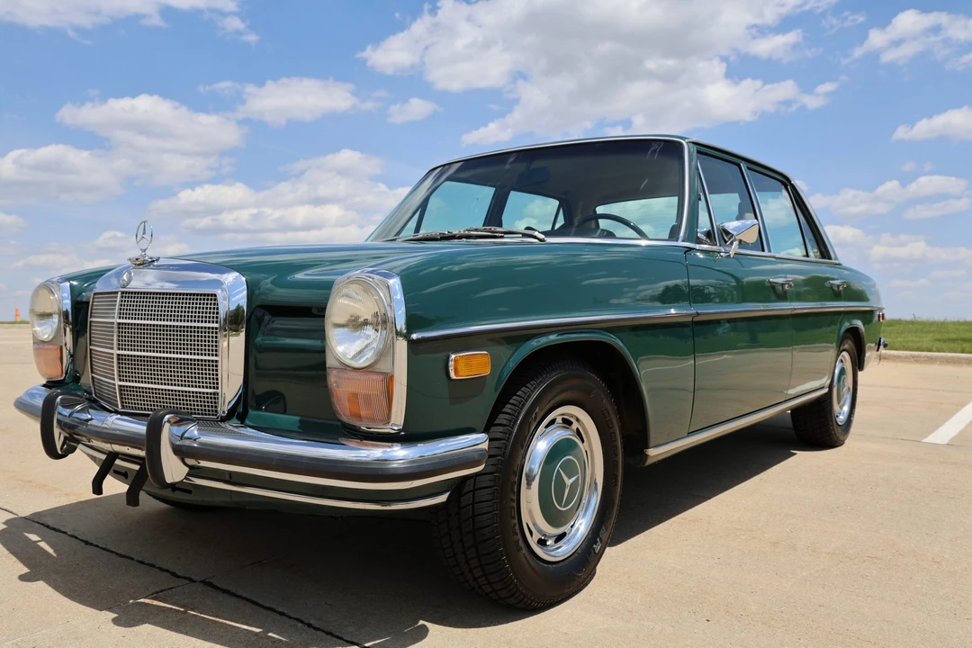 1972 Mercedes-Benz W114 & W115 - Image 5 of 31