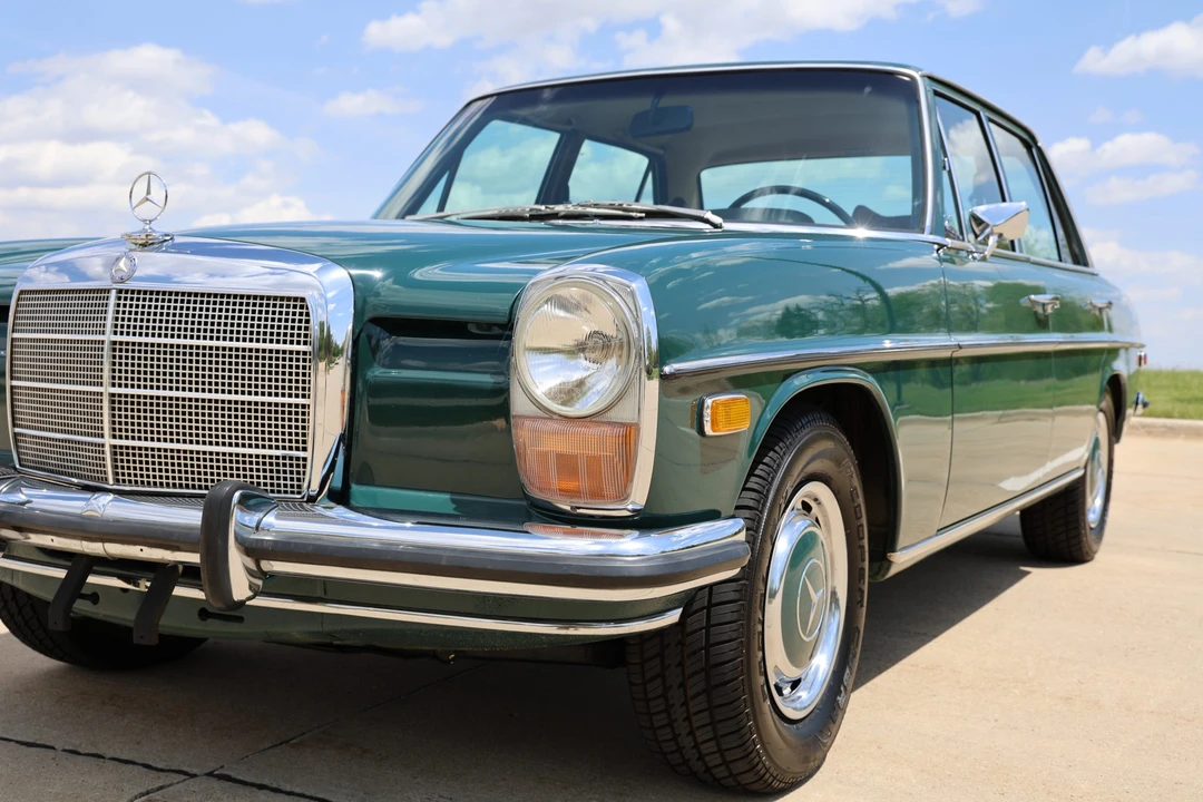1972 Mercedes-Benz W114 & W115 - Image 31 of 31