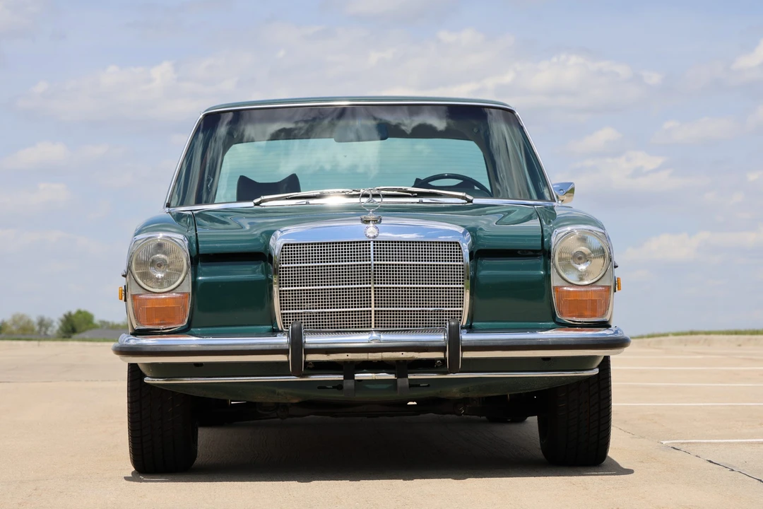 1972 Mercedes-Benz W114 & W115 - Image 7 of 31