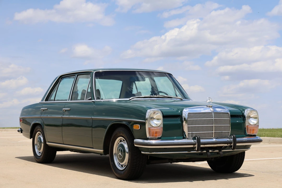 1972 Mercedes-Benz W114 & W115 - Image 9 of 31