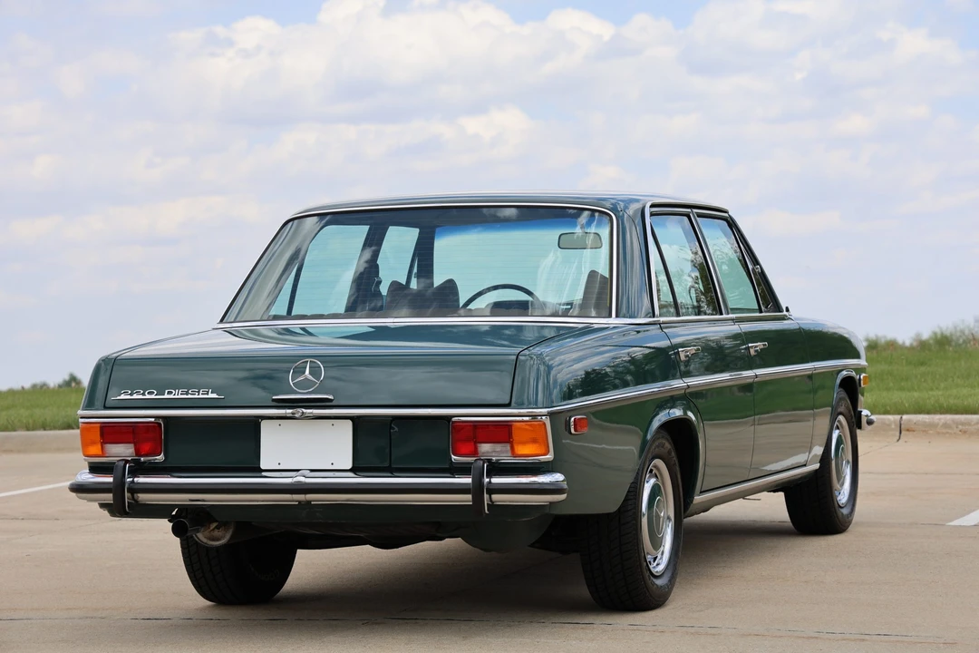 1972 Mercedes-Benz W114 & W115 - Image 15 of 31