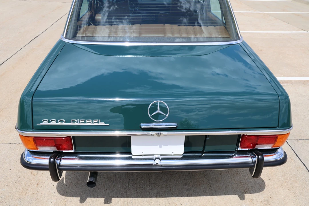 1972 Mercedes-Benz W114 & W115 - Image 19 of 31