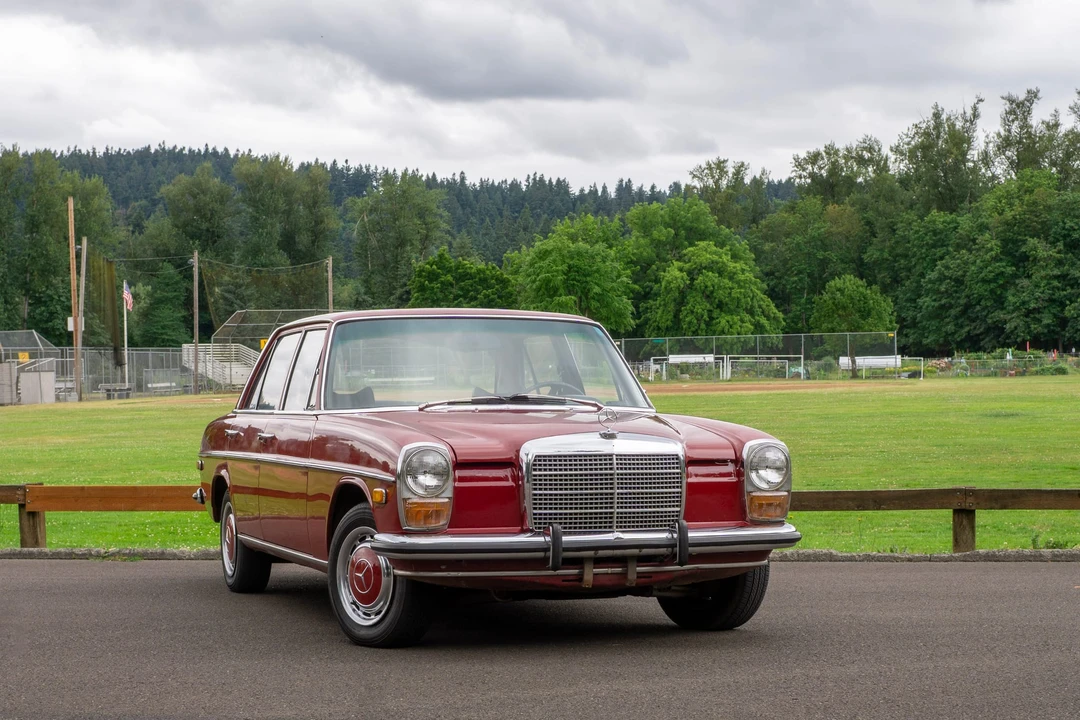 1972 Mercedes-Benz W114 & W115 - Image 30 of 31