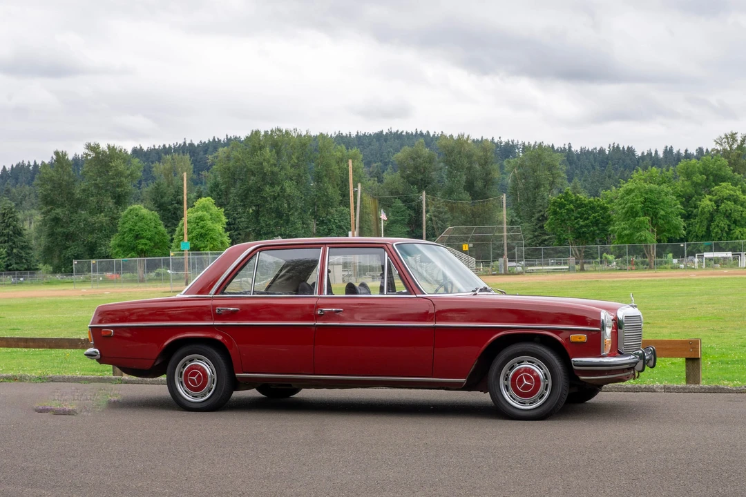 1972 Mercedes-Benz W114 & W115 - Image 25 of 31