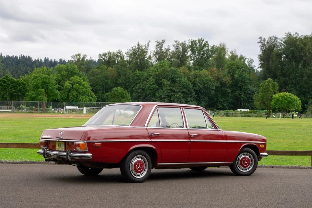 1972 Mercedes-Benz W114 & W115 - Image 20 of 31
