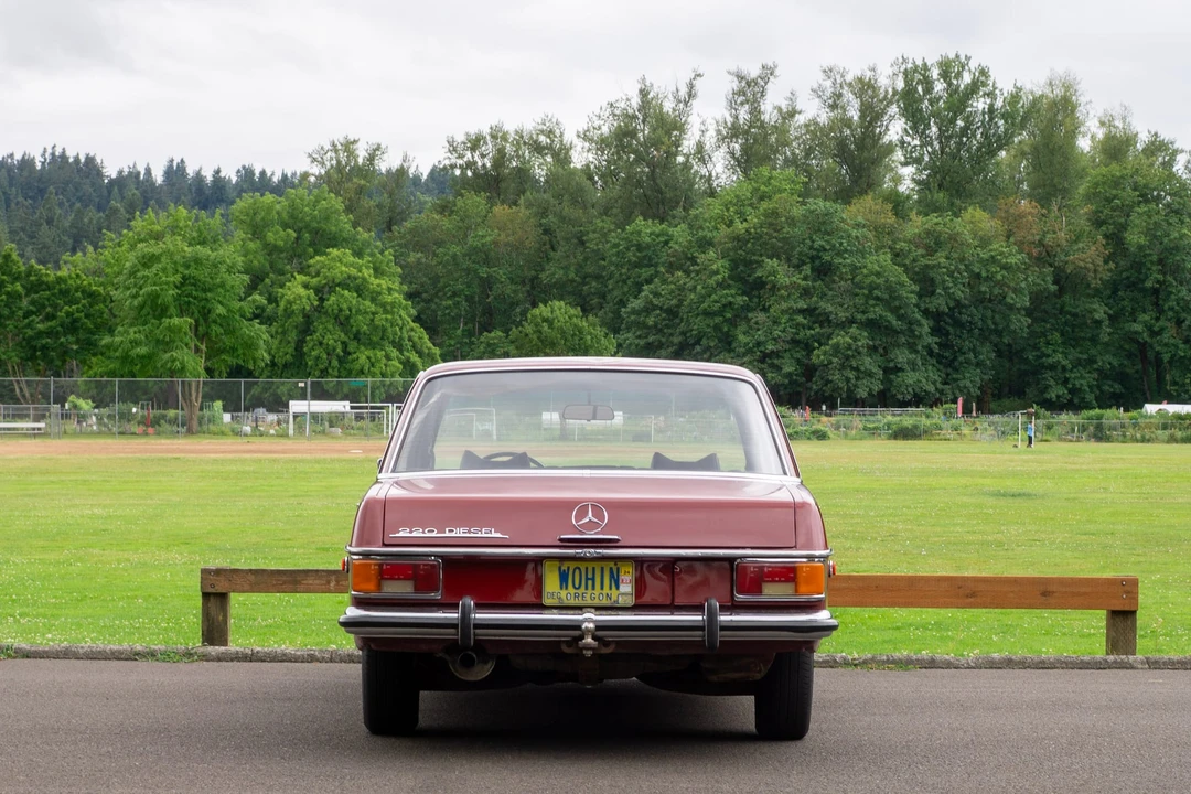 1972 Mercedes-Benz W114 & W115 - Image 17 of 31