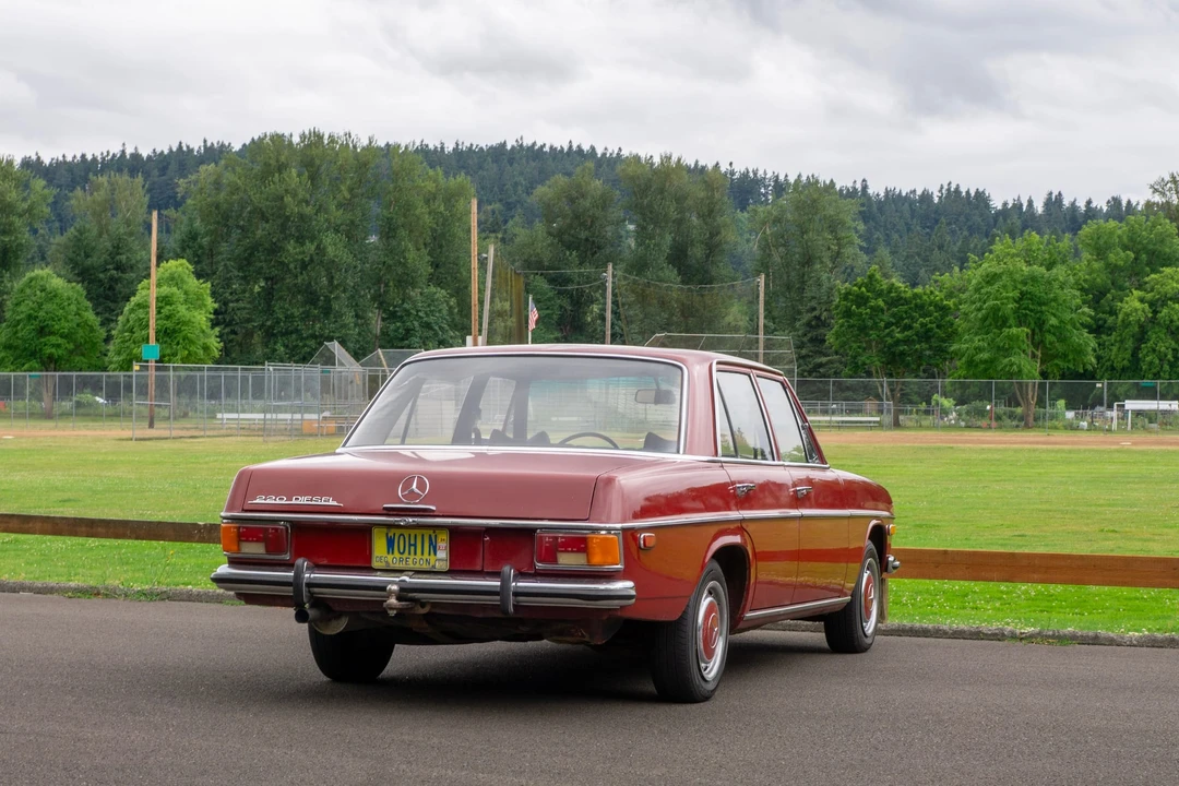 1972 Mercedes-Benz W114 & W115 - Image 18 of 31