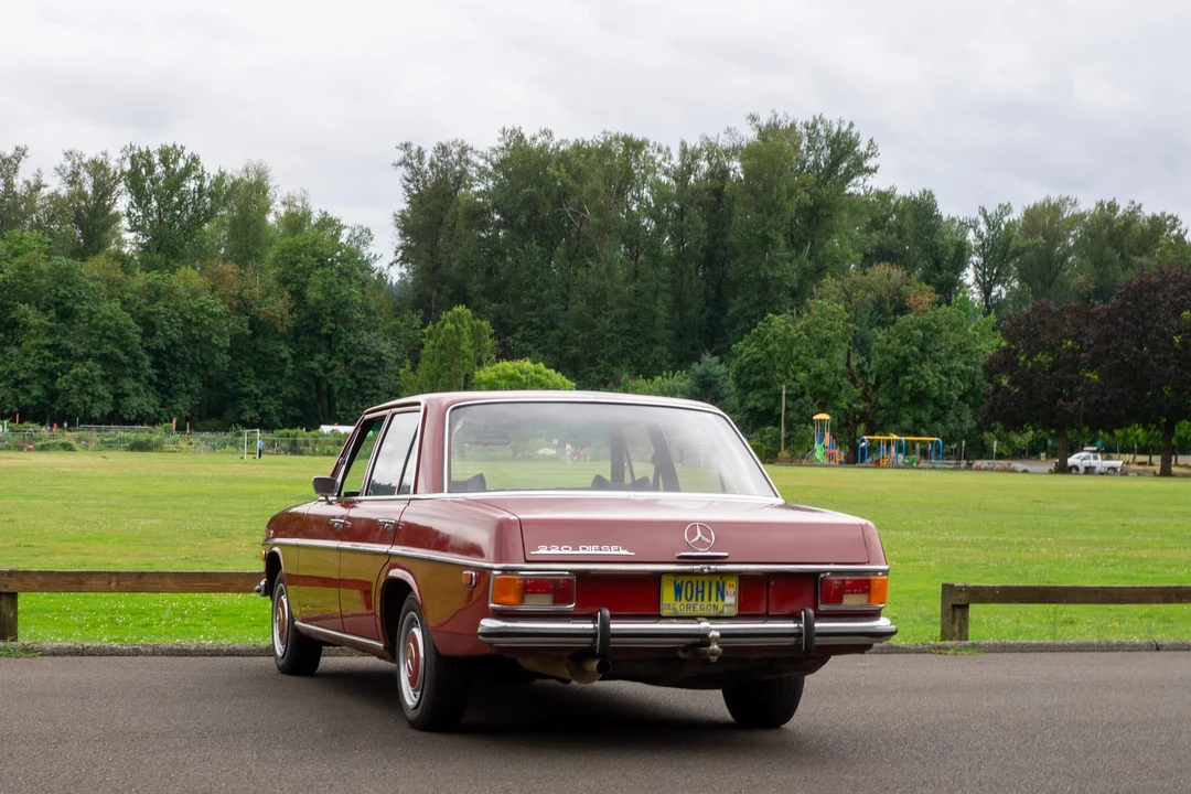 1972 Mercedes-Benz W114 & W115 - Image 16 of 31