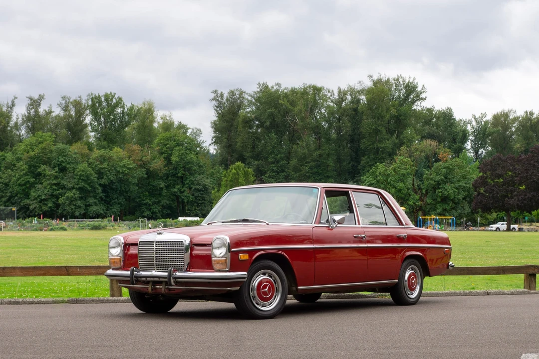 1972 Mercedes-Benz W114 & W115 - Image 6 of 31