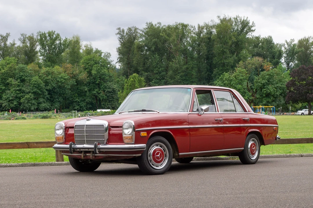 1972 Mercedes-Benz W114 & W115 - Image 4 of 31