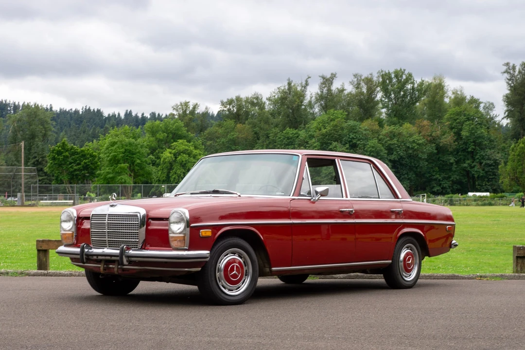 1972 Mercedes-Benz W114 & W115 - Image 5 of 31