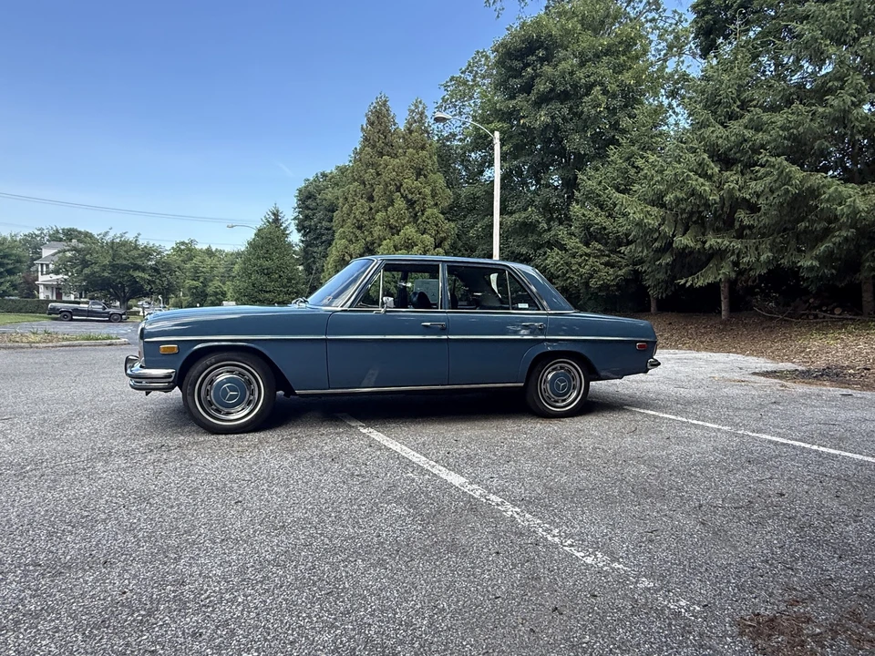 1972 Mercedes-Benz W114 & W115 - Image 6 of 31