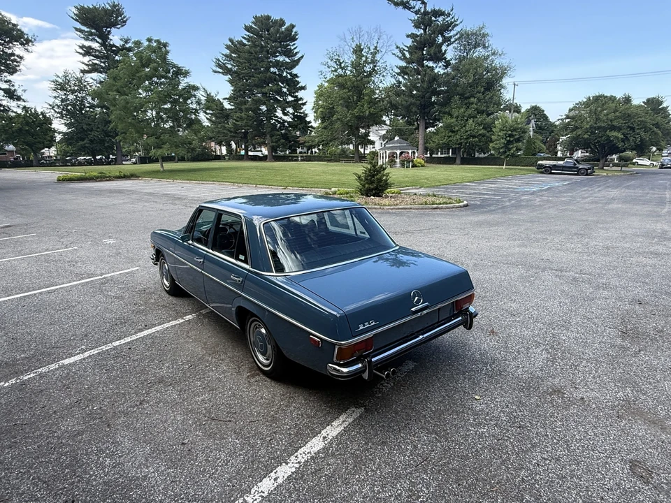 1972 Mercedes-Benz W114 & W115 - Image 10 of 31