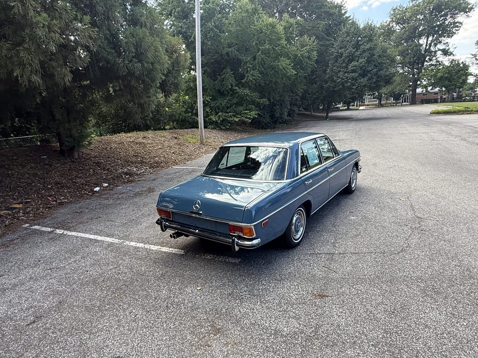 1972 Mercedes-Benz W114 & W115 - Image 18 of 31