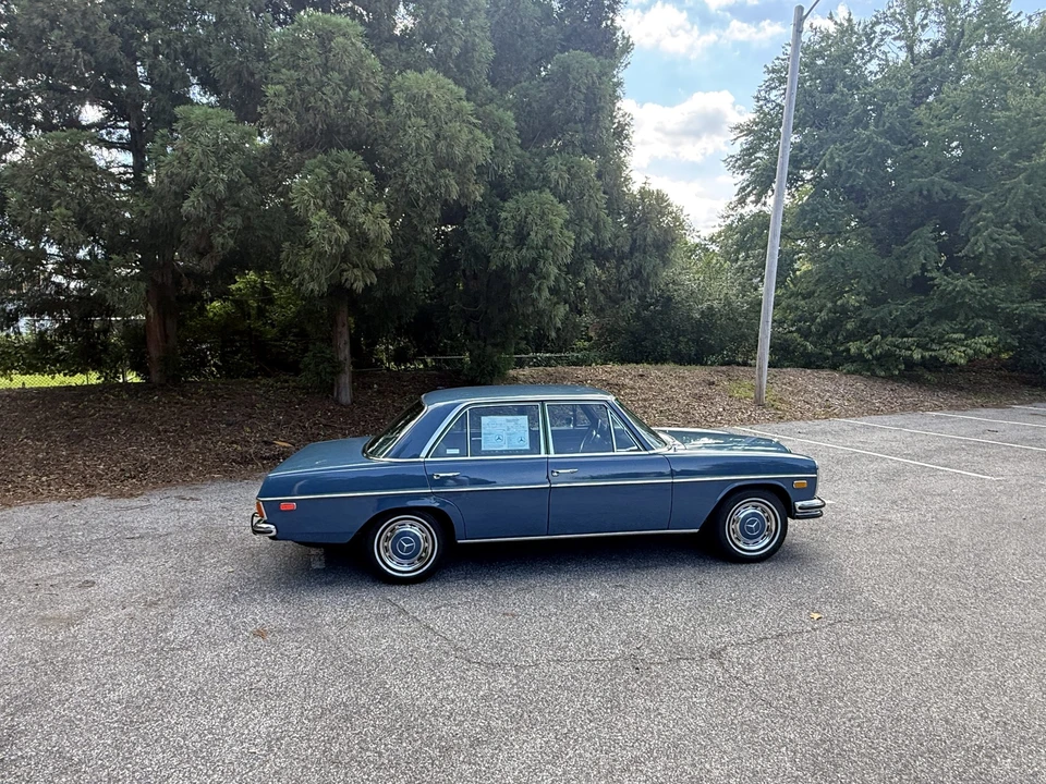 1972 Mercedes-Benz W114 & W115 - Image 21 of 31