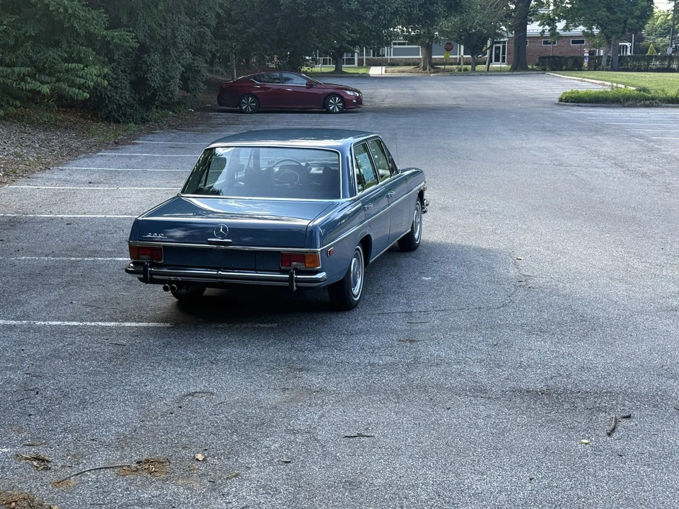 1972 Mercedes-Benz W114 & W115 - Image 15 of 31