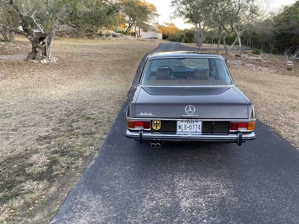 1972 Mercedes-Benz W114 & W115 - Image 30 of 31