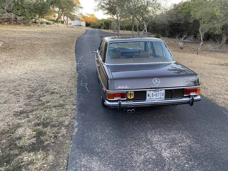 1972 Mercedes-Benz W114 & W115 - Image 28 of 31