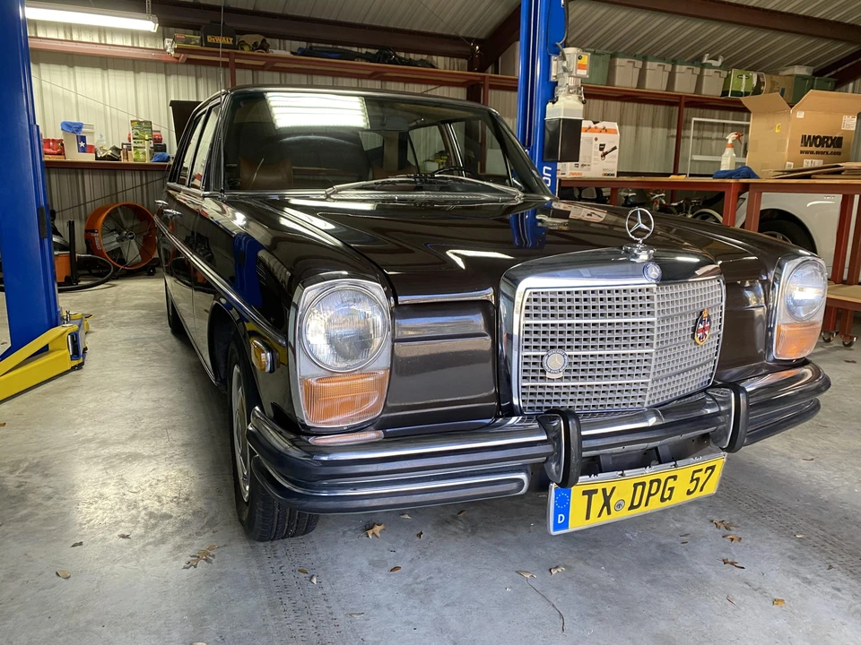 1972 Mercedes-Benz W114 & W115 - Image 8 of 31