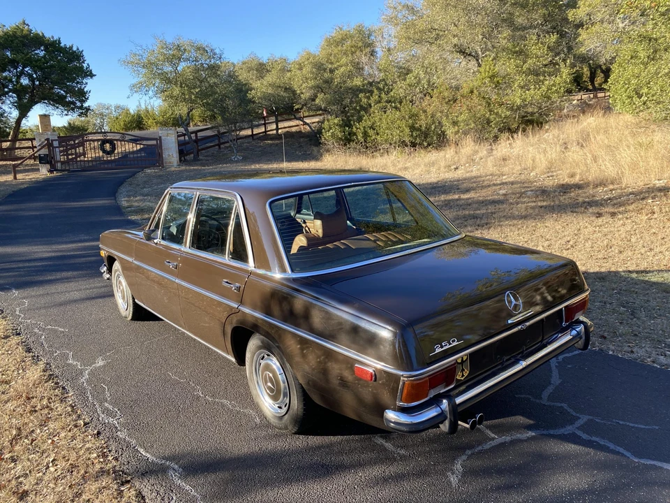 1972 Mercedes-Benz W114 & W115 - Image 21 of 31