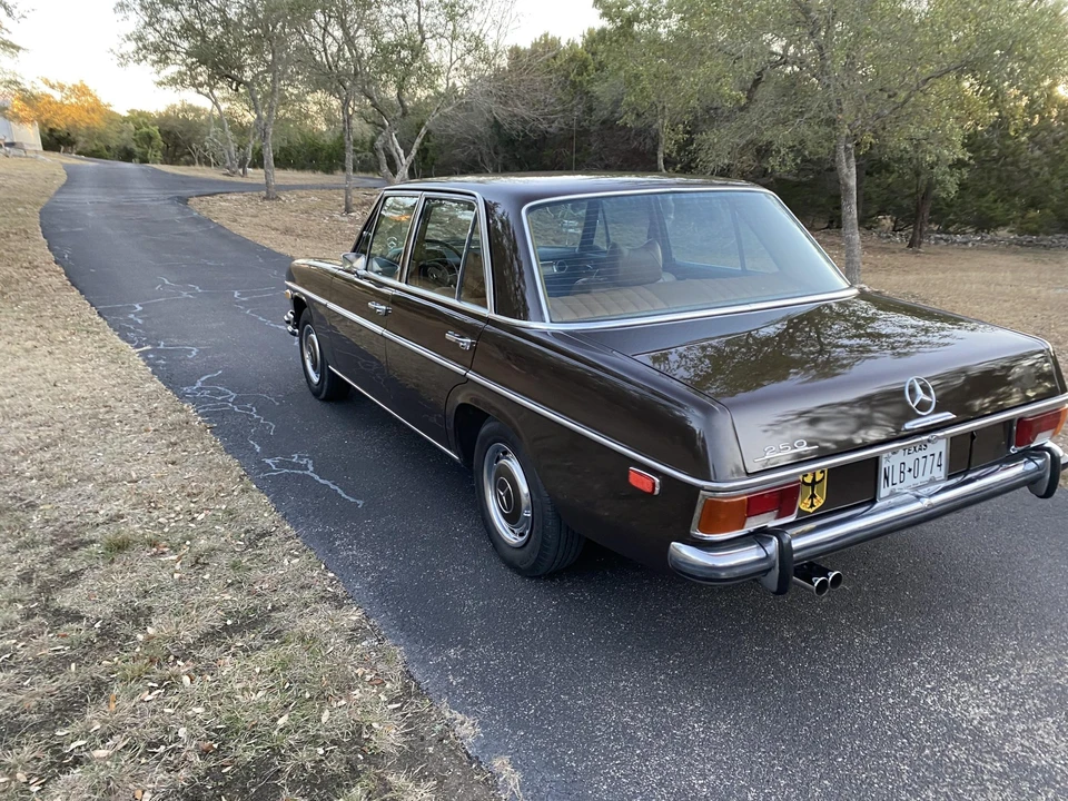 1972 Mercedes-Benz W114 & W115 - Image 25 of 31