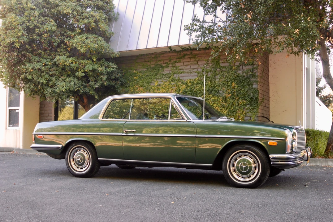 1972 Mercedes-Benz W114 & W115 - Image 2 of 31