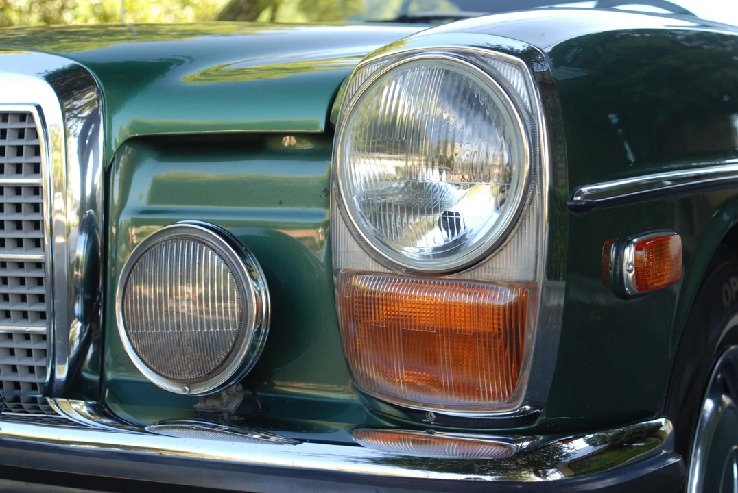 1972 Mercedes-Benz W114 & W115 - Image 29 of 31