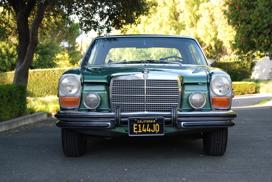 1972 Mercedes-Benz W114 & W115 - Image 7 of 31