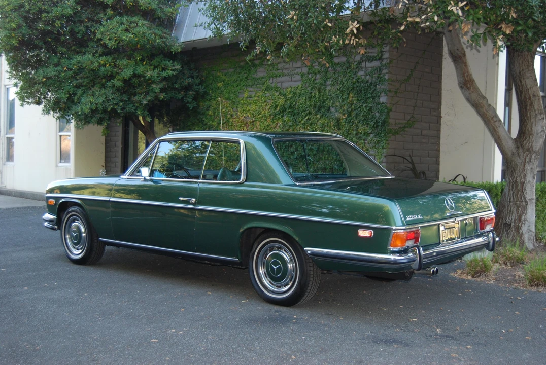 1972 Mercedes-Benz W114 & W115 - Image 16 of 31